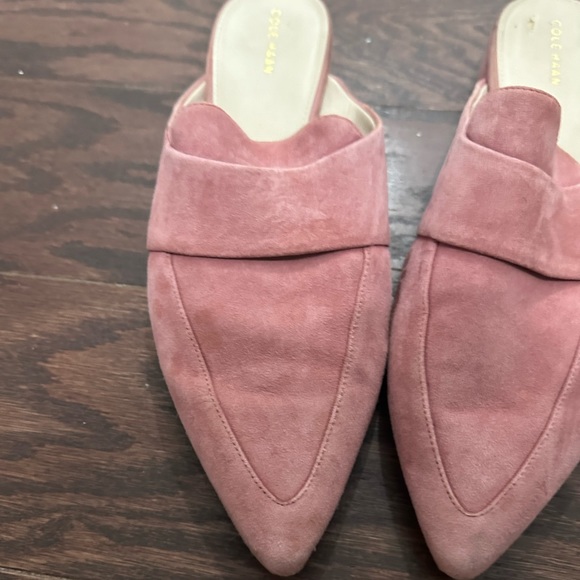 Cole Haan Women suede slip on pointy Mules - Picture 8 of 8